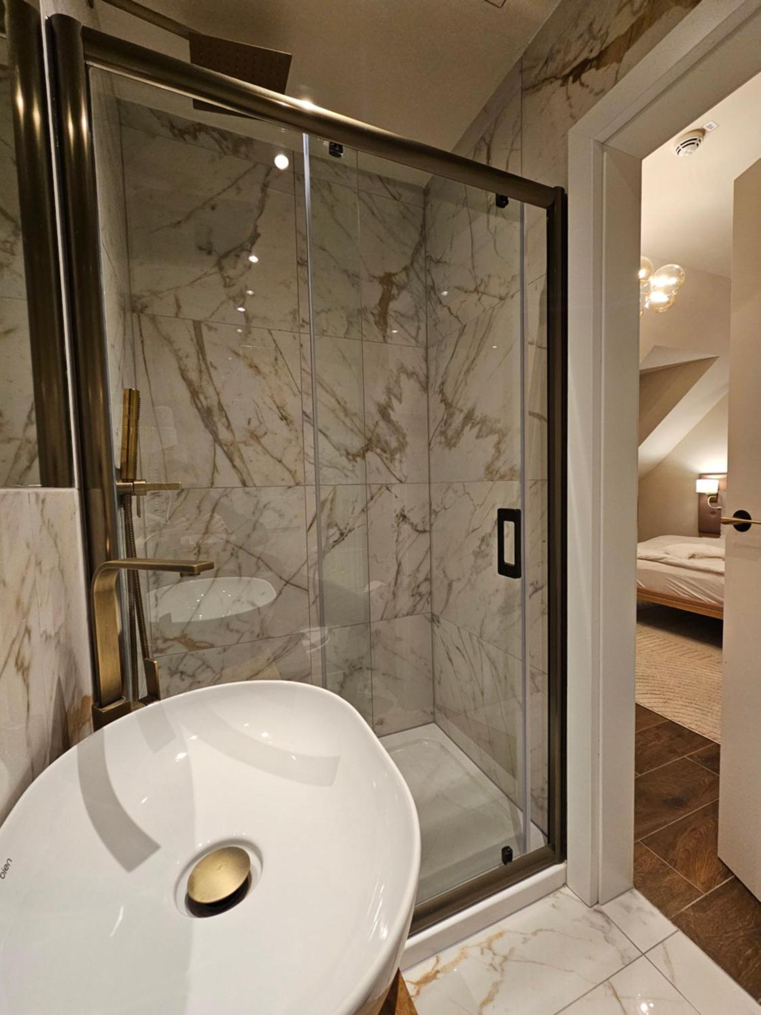 Easy Vienna By Stadtpark - Newly Renovated Bagian luar foto